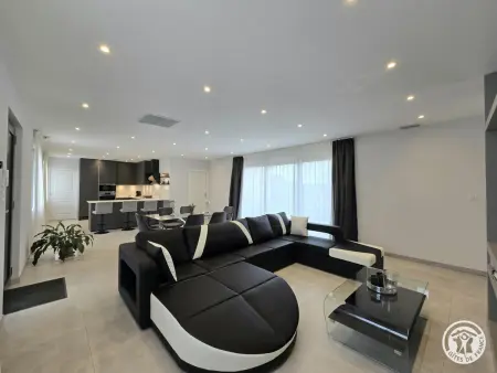 Maison moderne, parking - à découvrir au Périgord - Photo 1