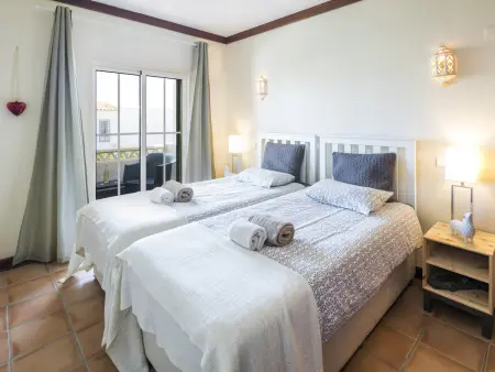 Maison moderne, vue mer, clim - 4 pers., Gite 4 personnes à Lagoa - Photo 9