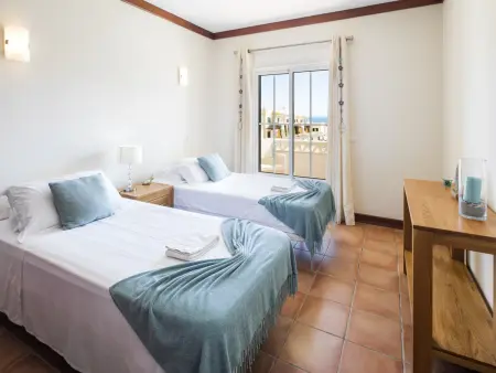Maison moderne vue mer - 4 pers., Gite 4 personnes à Lagoa - Photo 9