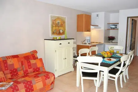 La Closerie 2 PIÈCES CABINE DUPLEX 6 personnes OTA, Charmant duplex dans le village de Barjac - Photo 1