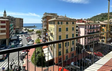Double One Beach & City, Appartement 6 personnes à Recco - Photo 6