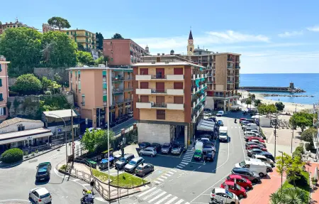 Double One Beach & City, Appartement 6 personnes à Recco - Photo 7