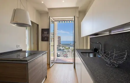 Double One Beach & City, Appartement 6 personnes à Recco - Photo 13