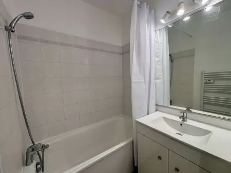 Appartement lumineux, vue parc - 4 pers., Appartement 4 personnes à Juan les Pins - Photo 9