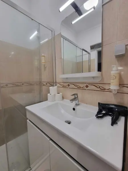 Appartement spacieux à Faro, 92 m² avec terrasse - Photo 8