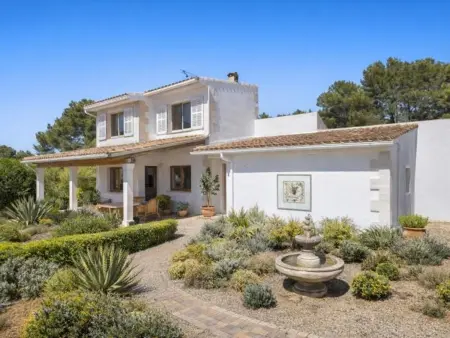 Villa en bord de piscine à Santa Ponsa, avec Wi-Fi, climatisation et parking privé, proche plages et golf - Photo 1
