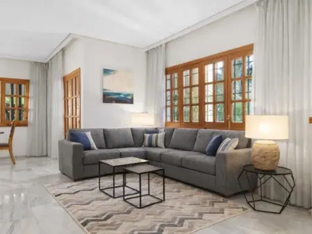 Villa en bord de piscine à Santa Ponsa, avec Wi-Fi, climatisation et parking privé, proche plages et golf - Photo 5