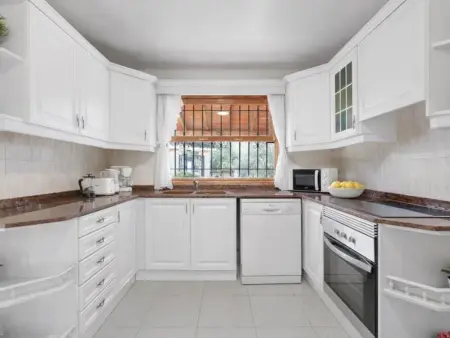 Villa en bord de piscine à Santa Ponsa, avec Wi-Fi, climatisation et parking privé, proche plages et golf - Photo 9