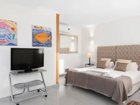Villa en bord de piscine à Santa Ponsa, avec Wi-Fi, climatisation et parking privé, proche plages et golf - Photo 17