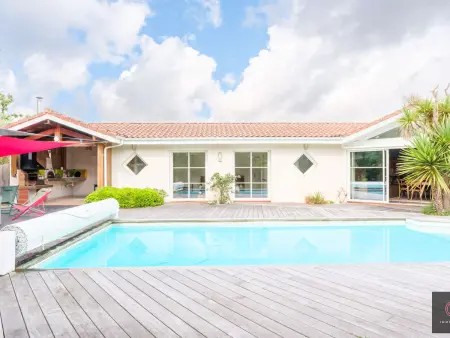 Villa de plain-pied avec piscine - 8 pers., Villa 8 personnes à Biscarrosse - Photo 1