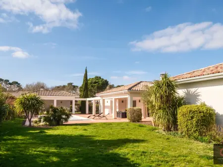 Villa contemporaine avec piscine - 8 pers., Villa 8 personnes à Sanguinet - Photo 2
