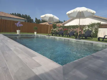 Maison contemporaine avec piscine - 6-8 pers., Villa 8 personnes à Parentis en Born - Photo 5