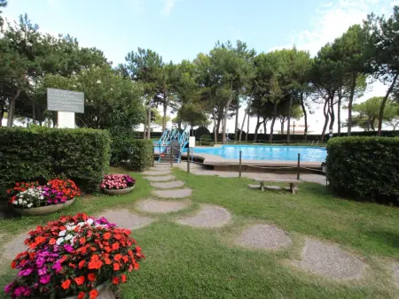Cristallo Residence mit Garten, Appartement 4 personnes à Lignano Pineta - Photo 24
