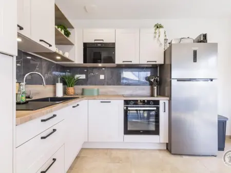 Maison confortable, animaux acceptés - 8 pers., Gite 8 personnes à Saint Germain sur Ay - Photo 2