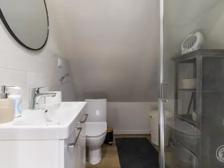 Maison confortable, animaux acceptés - 8 pers., Gite 8 personnes à Saint Germain sur Ay - Photo 12
