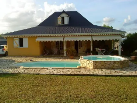 Villa avec piscine privée à Petit-Bourg, 100 m² - Photo 7