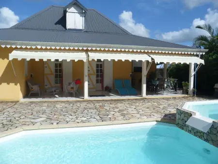 Villa avec piscine privée à Petit-Bourg, 100 m² - Photo 11