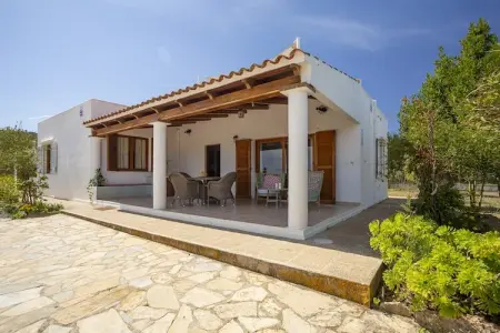 CANA IRENE, Villa de 3 chambres avec piscine à Sant Josep - Photo 1