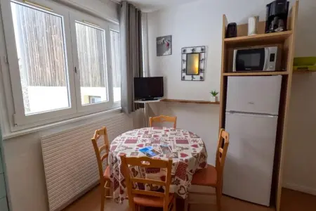 Les Monts Jura-Appartement 2 piÃ¨ces 4 personnes, Appartement de montagne avec piscine à Lelex - Photo 10