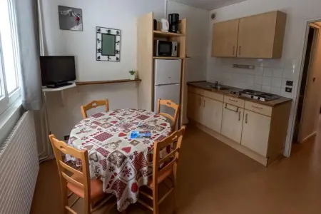 Les Monts Jura-Appartement 2 piÃ¨ces 4 personnes, Appartement de montagne avec piscine à Lelex - Photo 11