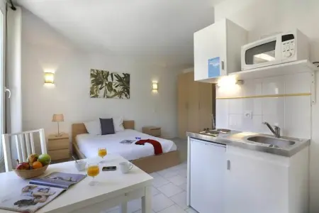 Le Domaine de Chames-Studio 2 personnes vue riviÃ¨re, Studio pour 2 personnes avec vue sur la rivière - Photo 1