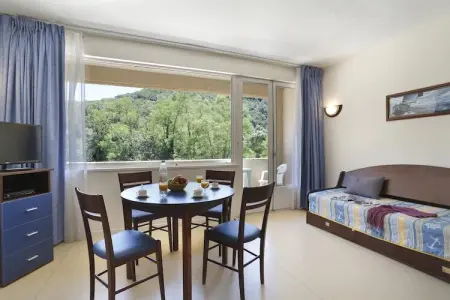 Le Domaine de Chames-Studio avec coin nuit 4 personnes, Studio nature pour 4 personnes à Chames - Photo 1