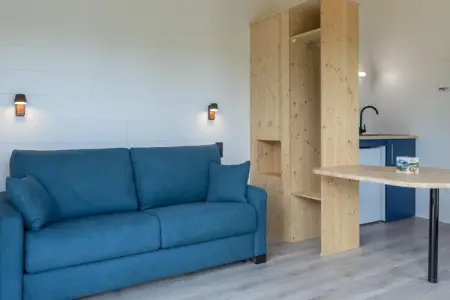 Le Domaine des MonÃ©diÃ¨res - Cabane de charme vue Lac 2ad  2enf -12ans, Chalet pour 4 personnes avec vue sur le lac - Photo 2