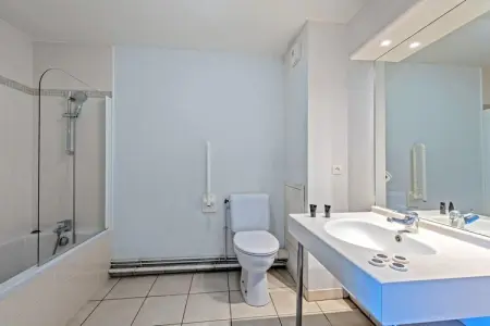 RÃ©sidence Le Domaine de Bertheaume- Appartement 2 piÃ¨ces avec coin nuit 6 personnes vue Mer, Séjour balnéaire avec piscine pour 6 personnes - Photo 43