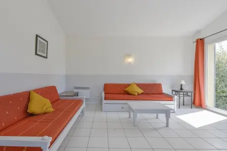 RÃ©sidence Sun Hols Les Rives du Lac Villa 4 piÃ¨ces 8 personnes avec piscine privÃ©e, Villa provençale pour 8 personnes avec piscine privée - Photo 14