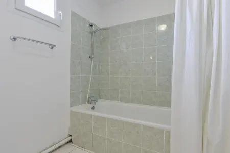 RÃ©sidence Sun Hols Les Rives du Lac Villa 4 piÃ¨ces 8 personnes avec piscine privÃ©e, Villa provençale pour 8 personnes avec piscine privée - Photo 18