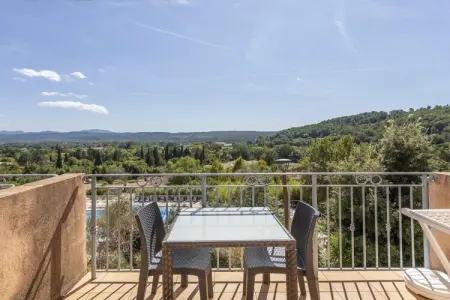 Callian - Le Domaine de Camiole Chambre Double Balcon, Retraite provençale avec balcon et accès à la piscine - Photo 2