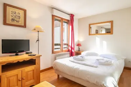RÃ©sidence Le Birdie Studio avec coin nuit 4 personnes, Studio pour 4 personnes à Giez avec piscine - Photo 2