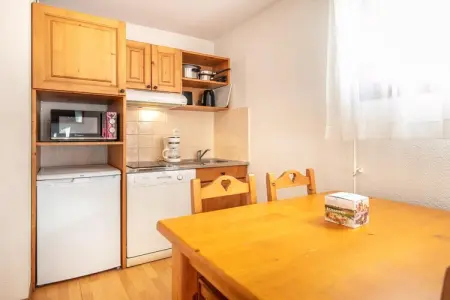 RÃ©sidence Le Birdie Studio avec coin nuit 4 personnes, Studio pour 4 personnes à Giez avec piscine - Photo 3