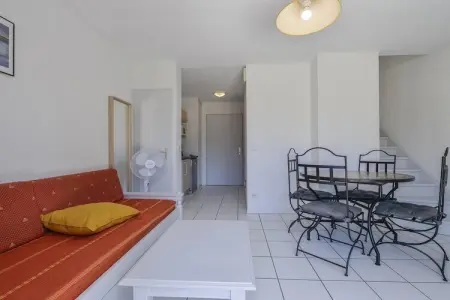 RÃ©sidence Sun Hols Les Rives du Lac Maison 2 piÃ¨ces 4 personnes, Maison provençale près d'Avignon pour 4 personnes - Photo 2