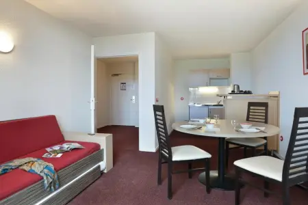 Les Demeures Champenoises-Appartement 2 piÃ¨ces 4 personnes, Séjour patrimonial pour quatre personnes à Épernay - Photo 2