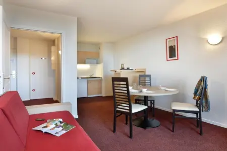 Les Demeures Champenoises-Appartement 2 piÃ¨ces 4 personnes, Séjour patrimonial pour quatre personnes à Épernay - Photo 8