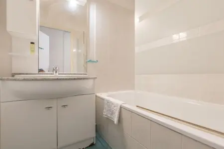 Les Balcons du Soleil-Appartement 2 piÃ¨ces 4 personnes - rÃ©novÃ©, Séjour rénové au centre pour quatre personnes - Photo 11