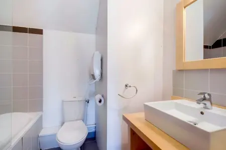Les Jardins de BalnÃ©a-Appartement 4 piÃ¨ces avec coin nuit 9 personnes, Séjour alpin en duplex pour 9 personnes, Loudenvielle - Photo 11