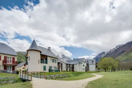 Les Jardins de BalnÃ©a-Appartement 4 piÃ¨ces avec coin nuit 10 personnes, Grand appartement à Loudenvielle pour 10 personnes - Photo 13