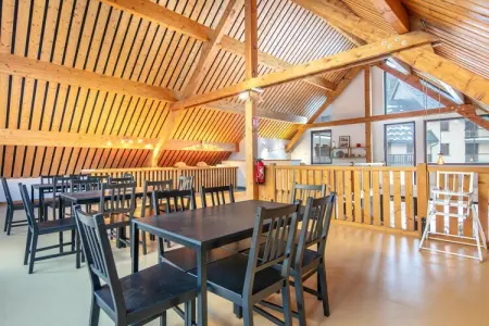 La PerriÃ¨re - Vacanceole	Appartement 3 piÃ¨ces 6 personnes, Hébergement en montagne avec balcon privé - Photo 12