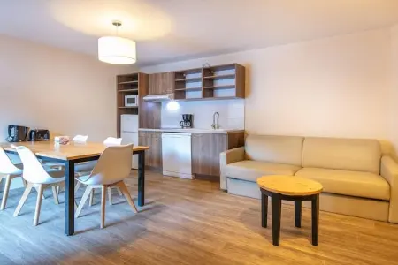La PerriÃ¨re - Vacanceole	Appartement 4 piÃ¨ces 8 personnes, Hébergement spacieux pour groupes dans la vallée - Photo 1