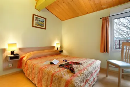 RÃ©sidence VacancÃ©ole Les Bastides de Fayence	Maison 3 piÃ¨ces 6 personnes supÃ©rieur, Duplex à Tourrettes avec accès à la piscine - Photo 3