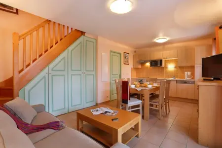RÃ©sidence VacancÃ©ole Les Bastides de Fayence	Maison 3 piÃ¨ces 6 personnes supÃ©rieur, Duplex à Tourrettes avec accès à la piscine - Photo 8