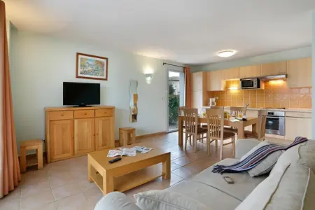 RÃ©sidence VacancÃ©ole Les Bastides de Fayence	Maison 4 piÃ¨ces 8 personnes, Maison de vacances pour 8 personnes dans un domaine sécurisé - Photo 1