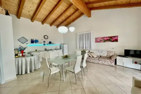 512808, Villa Fiori - UTNZ Résidence de vacances tout confort - Photo 11