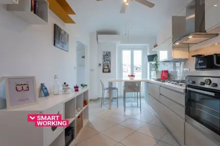 512693, Appartement à Turin avec Balcon - Photo 3