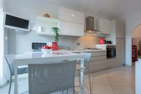 512693, Appartement à Turin avec Balcon - Photo 4