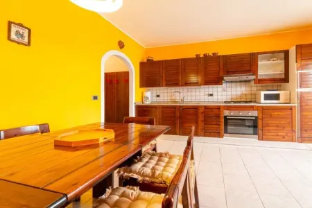 512935, Un Balcone sul Lago Résidence de vacances confortable - Photo 5