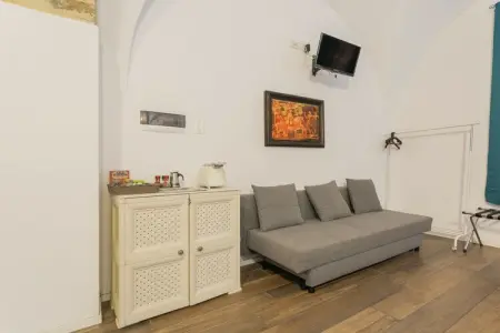513444, Chambre Rouge Bonbon Résidence de vacances tout confort - Photo 8