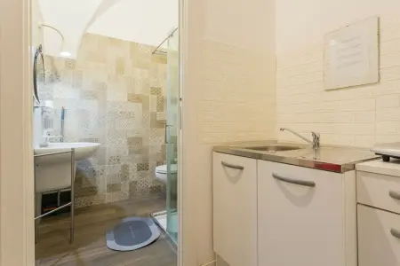 513444, Chambre Rouge Bonbon Résidence de vacances tout confort - Photo 10